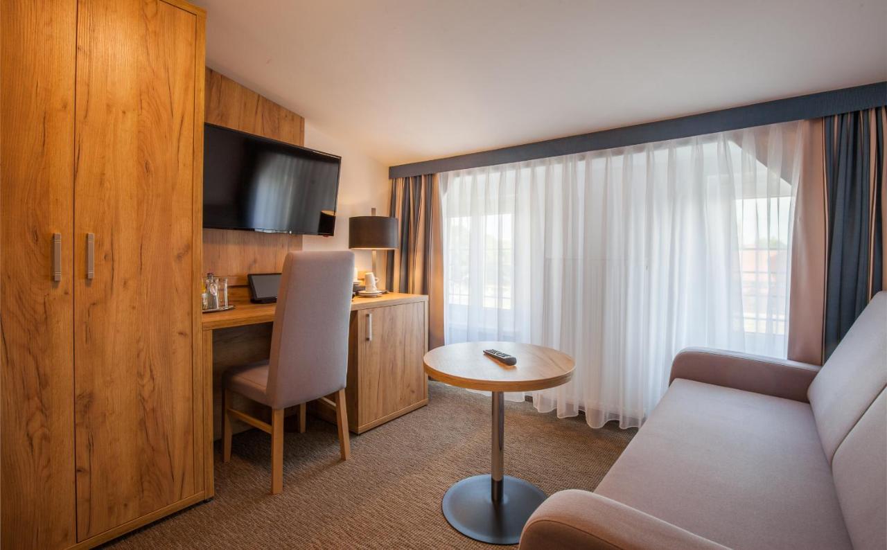 Sure By Western Hotel 4*